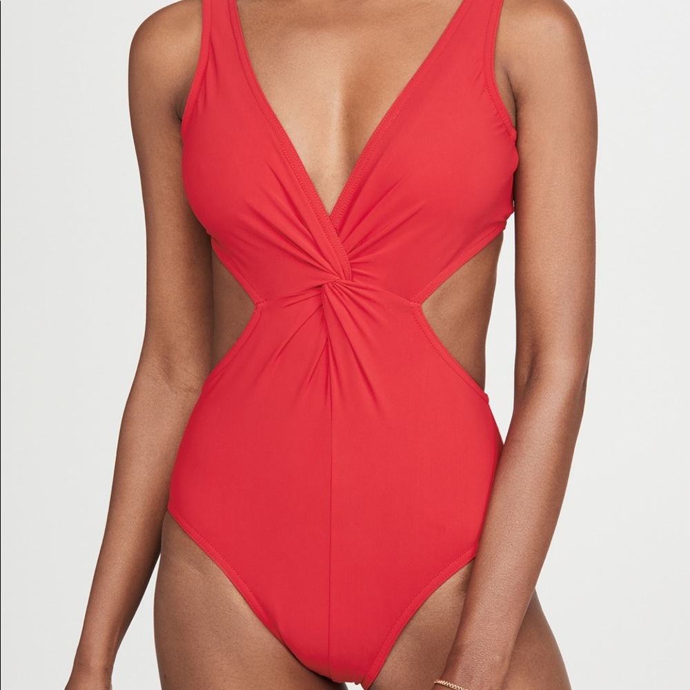 Karla Colletto, V neck, underwire one-piece swimwear.